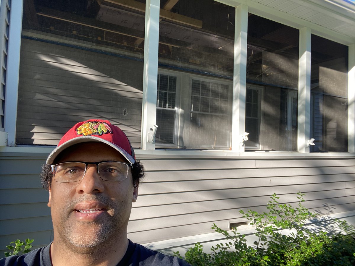 Today small changes are coming. New windows for the porch. 😎🥳😤😂