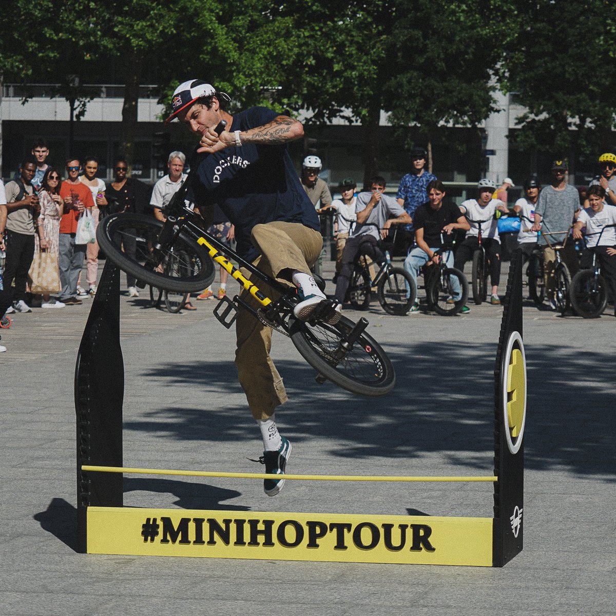 SchlBsQ's tweet photo. [Thread] Review photo #MINIHOPTOUR à Paris Bastille by @MatthiasDandois ✌️ https://t.co/pRUWHBp0j8
