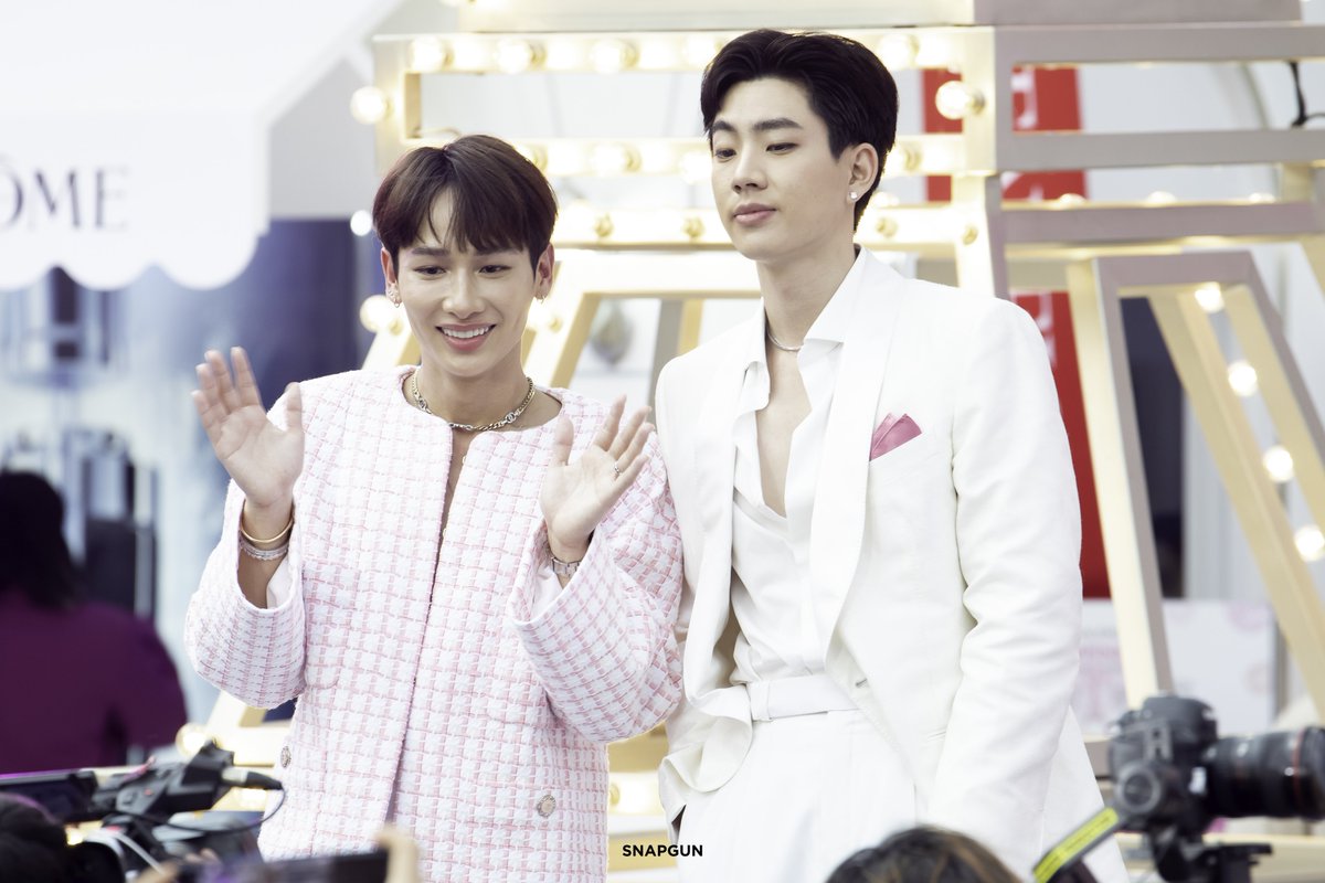 snap_gun's tweet photo. 20220624 เธอน่ารักขนาดนี้จะให้ไปหลงใคร

@AtthaphanP @off_tumcial 

#LancomeHappinessTH
#ออฟกัน https://t.co/NfFU0qbq40