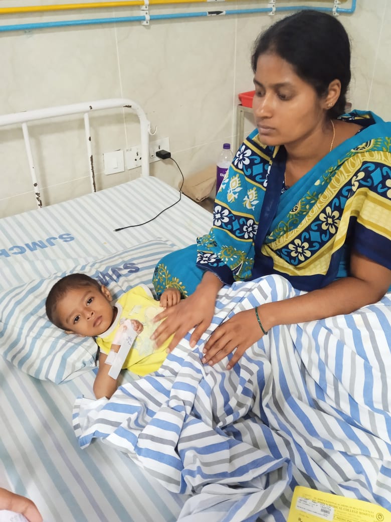 CCcsarmy20's tweet photo. @AndhraPradeshCM sir.      Please help him poor lady. https://t.co/VriHum9nhd