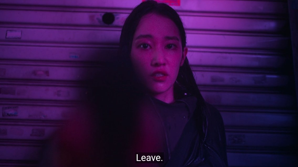 dramasupremacy's tweet photo. few minutes in and I am already loving this character 😩
#MoneyHeistKoreaEp1
#MoneyHeistKorea_JointEconomicArea https://t.co/U6Qx9iTq4h