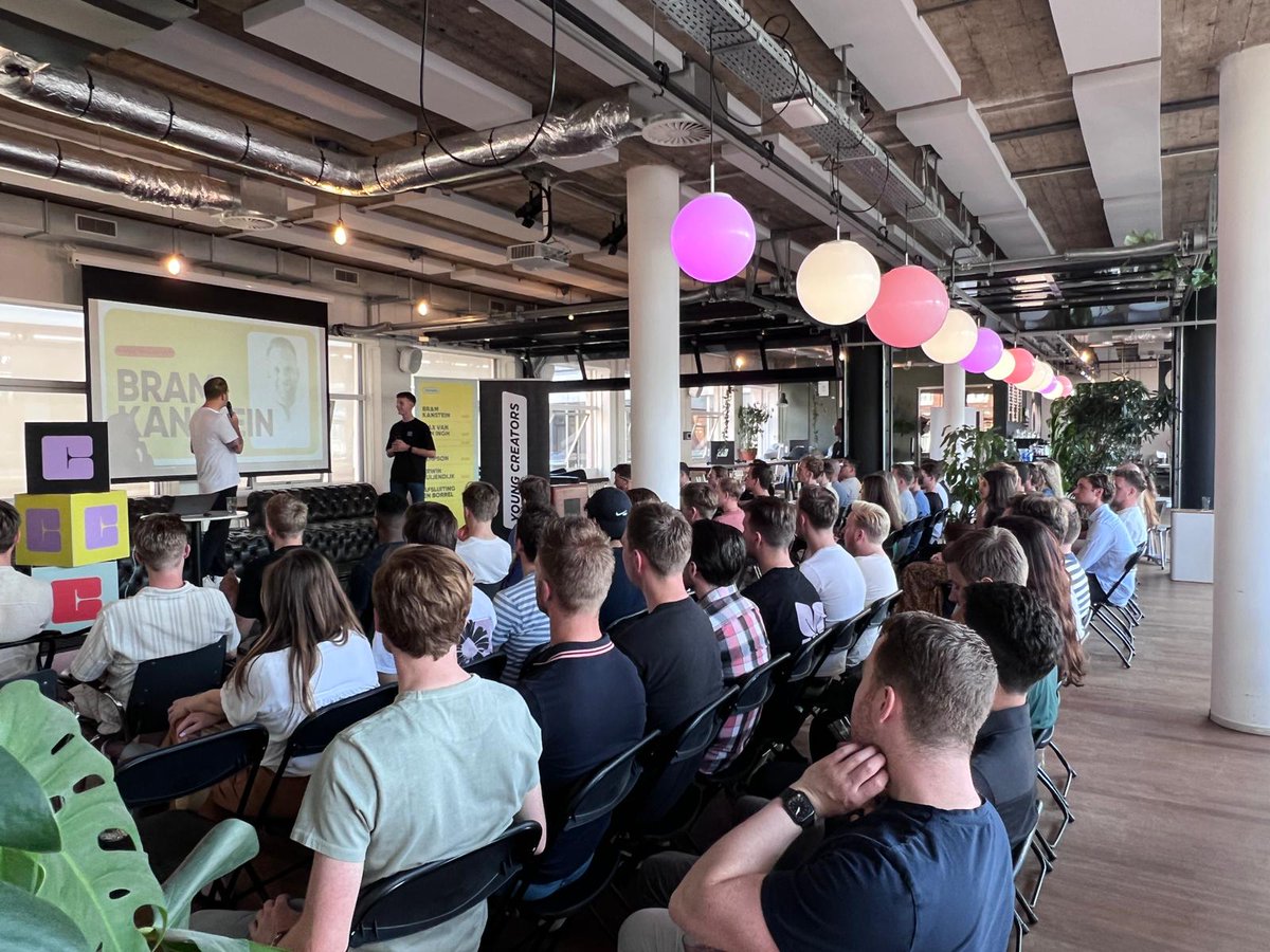 byDemas's tweet image. Yesterday was the first ever no-code event in the Netherlands. It was awesome! Thanks to @ErwinLuijendijk @bramk @MrRonSimpson @young_creators and many others for making this possible. Hope to see you next year 👋🏼

#nocode #nocodeconf #cutthecode