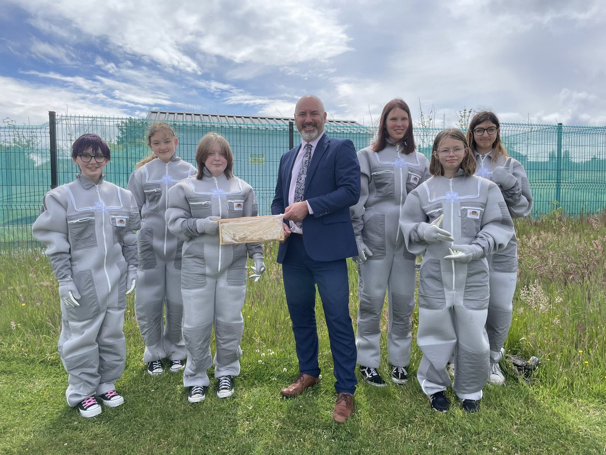 Baldragon Academy Headteacher (@baldragon_ht) on Twitter photo Celebrating yet another milestone moment <a href="/BaldragonAcad/">Baldragon Academy</a>
An amazing moment to be presented with our first frame of honey from our brilliant beekeepers & our beautiful Baldragon bees 🐝 🍯 🐝
And lots more to follow 😀 <a href="/Baldragonrural/">Rural Skills at Baldragon</a>
#BaldragonGrows
#DundeeLearning Celebrating yet another milestone moment <a href="/BaldragonAcad/">Baldragon Academy</a>
An amazing moment to be presented with our first frame of honey from our brilliant beekeepers & our beautiful Baldragon bees 🐝 🍯 🐝
And lots more to follow 😀 <a href="/Baldragonrural/">Rural Skills at Baldragon</a>
#BaldragonGrows
#DundeeLearning