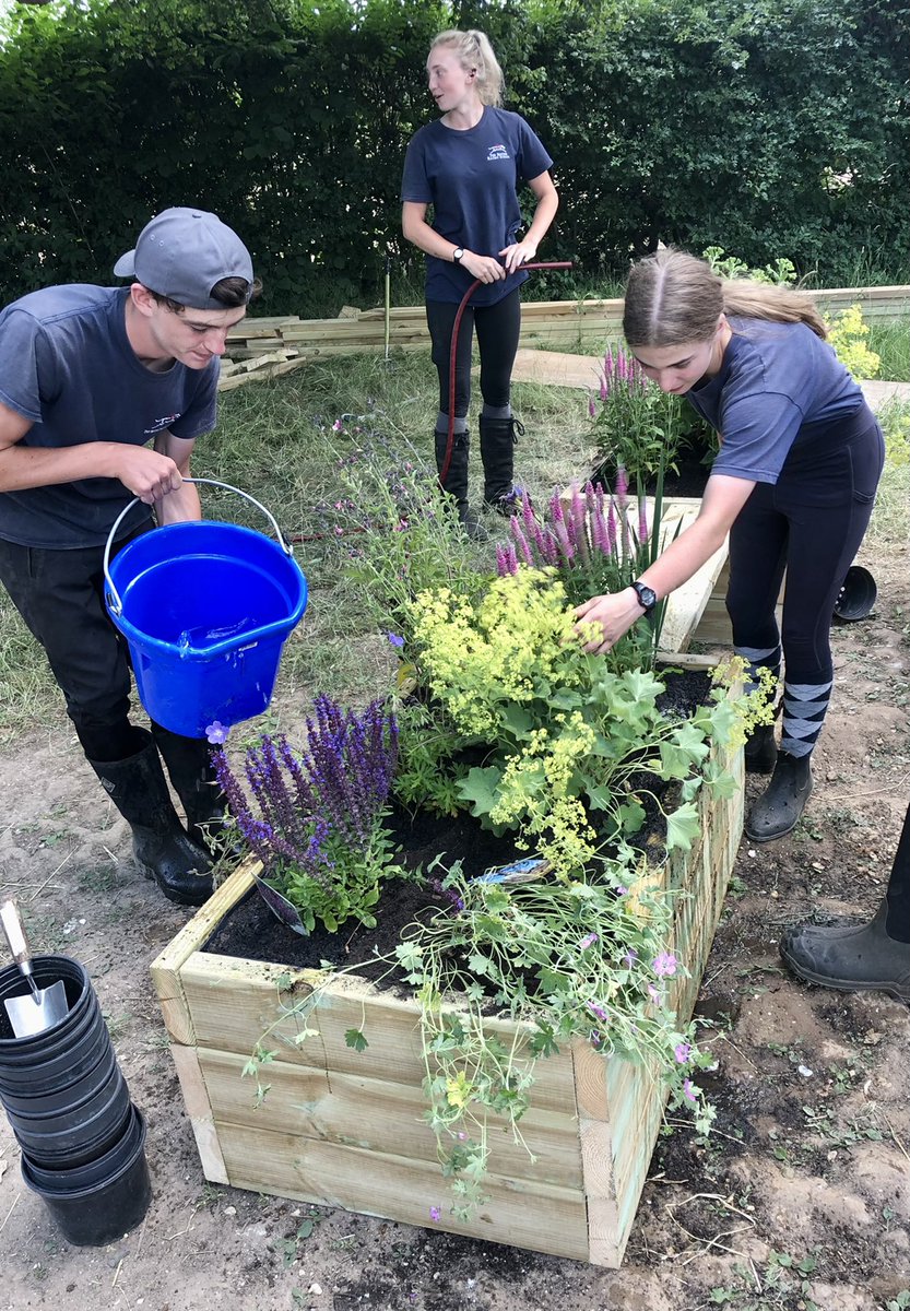 BRSNewmarket's tweet photo. Some of the BRS students getting involved with the development of the @AcademyPony Garden Project with @GreenerG this week 🌱 a great way to promote the wellbeing of students, develop life skills &amp; increase environmental awareness. Great job team 👏🏻 https://t.co/diI2jB0X0t