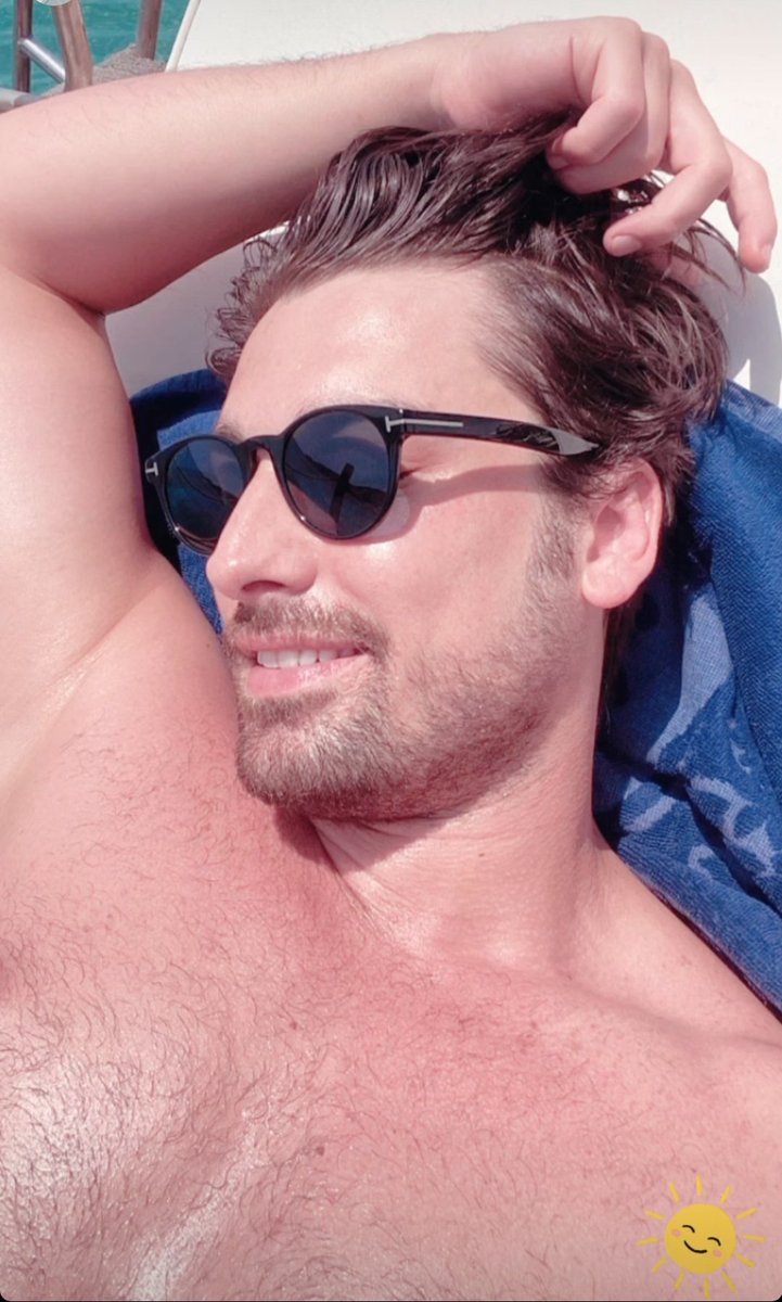 love_alp_'s tweet photo. AlpNavruz ve tatil keyfi 🌞😎❤
#AlpNavruz https://t.co/gXauiKlPdg