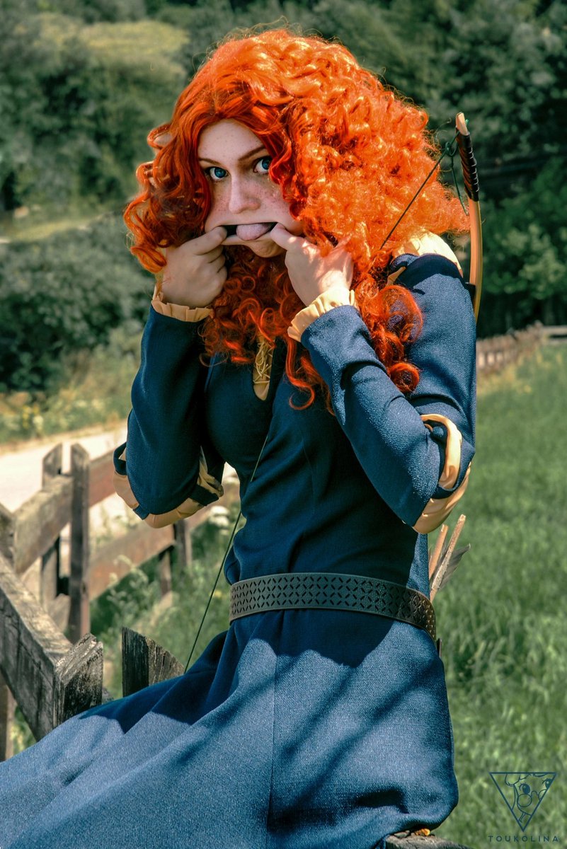 Toukolina's tweet photo. Omg, I'm so happy you liked my Sypha so much!

Have another lady, more ginger and just as badass?

Me as #Merida from #brave #disneycosplay #disney #princess, taken during #fotocon https://t.co/NHpoYfxAjE
