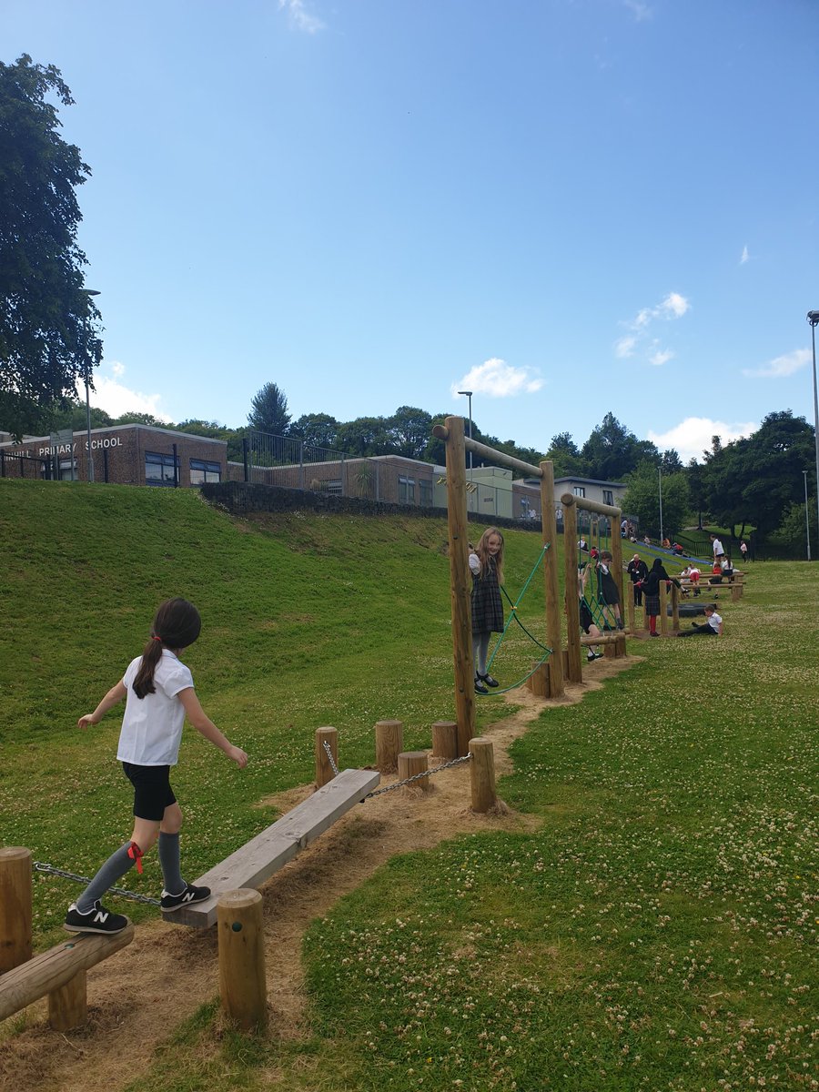 MissCameronWPS's tweet photo. Enjoying Whinhill's fab trim trail! https://t.co/lpAOhDcaTR