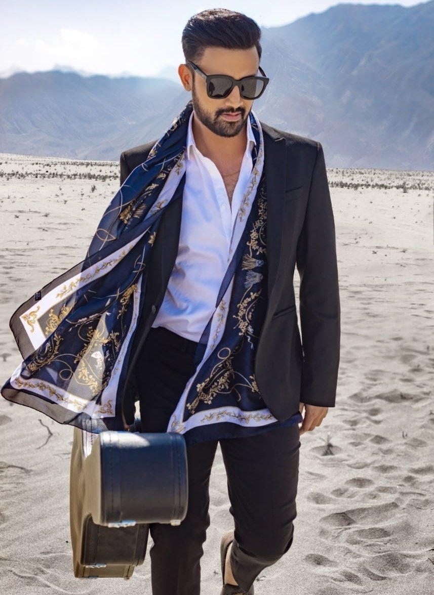 its_Mayur_'s tweet photo. Finally A Comeback After 3 Long Years 😍
We missed you @itsaadee 

OG Vocals 🔥
This is year is going to be amazing for sure

Welcome Back Atif Aslam

#RangrezaByAtifAslam out now

#atifaslam https://t.co/0pYcLQneD5