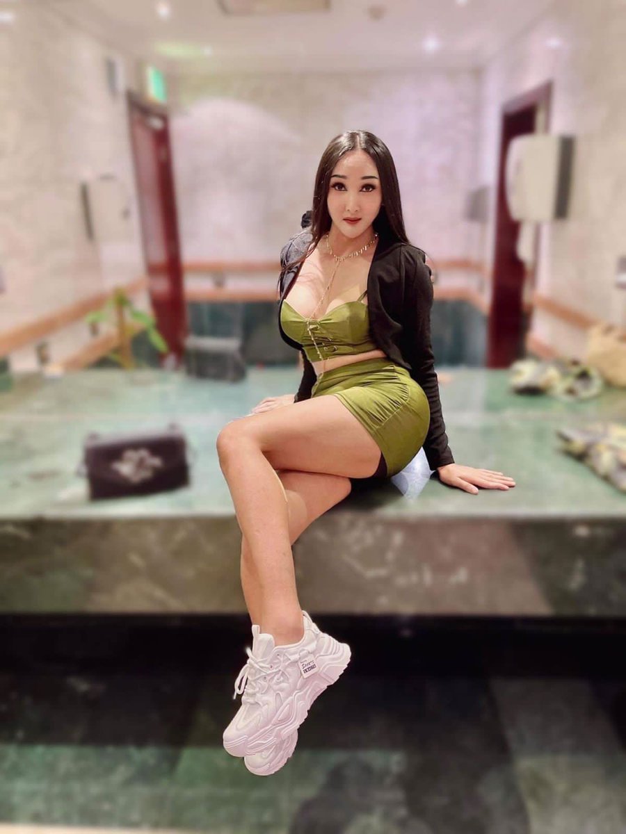 Hi guys​ #Ladyboy_Alain​ #shemale_alain​ #gayalain