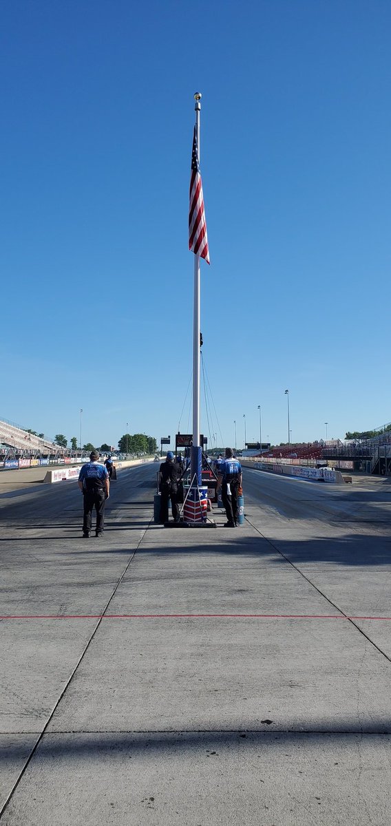 Friday at the race track...