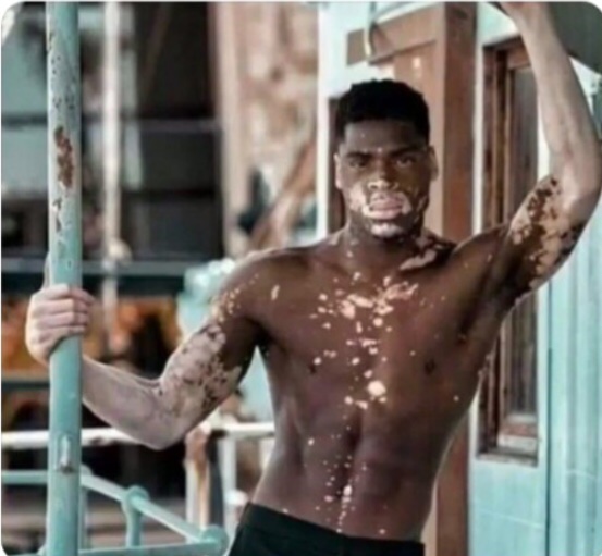 NegroCaucasico's tweet photo. Cuando es negro pero tiene buenos modales https://t.co/ybt3hpkwPg