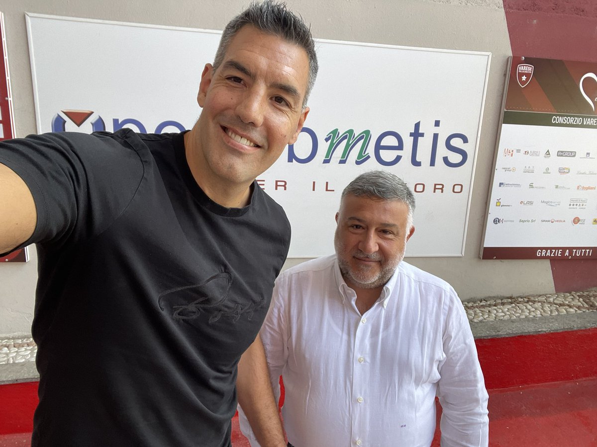 Ora lo possiamo ufficialmente dire <a href="/Openjobmetis/">Openjobmetis</a> e <a href="/PallVarese/">Pallacanestro Varese</a> ancora insieme per la prossima stagione . <a href="/La_Prealpina/">La Prealpina</a> <a href="/varesenews/">VareseNews</a> <a href="/LScola4/">Luis Scola</a>