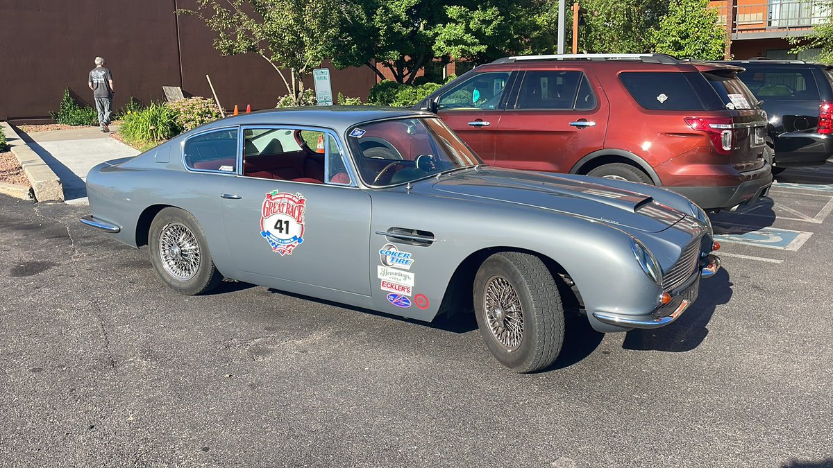 IntrepidAutoist's tweet image. Not sure what it would cost to drive an Aston Martin DB6 in this, but it would be an amazing ride!