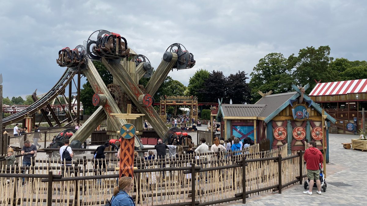 Stay in Vikings land all day get hundred photo for drawing ✍️ <a href="/DraytonManor/">Drayton Manor</a>