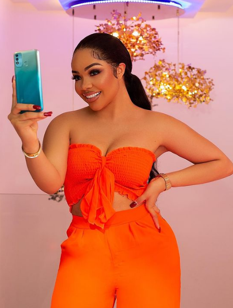 nengi_royals's tweet photo. Enjoy better gist with your itel smartphone.
When are you getting yours?π
Queen Of Guinness
Shop At Itel
Own Shoes By Flora
#ShopSBF
#NengiRebeccaHampson https://t.co/yr7B7aWbDp