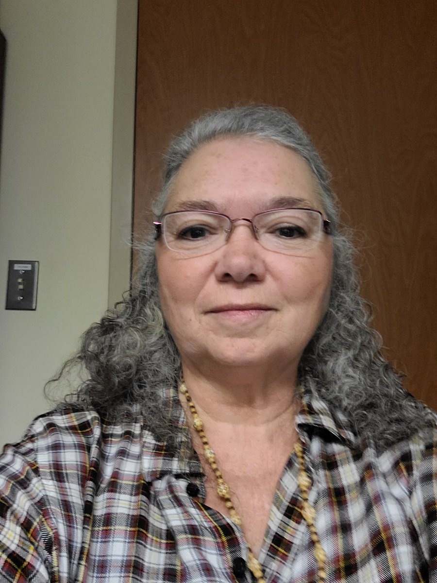 JenniAlvey's tweet photo. Thank you, Teresa Rainwaters, for your care for patients - care you’ve delivered for over 30 years! Teresa works in health information management at Ball Memorial and makes a difference by building relationships with her patients. Our patients and IU Health is lucky to have you! https://t.co/e9CxID8MPn