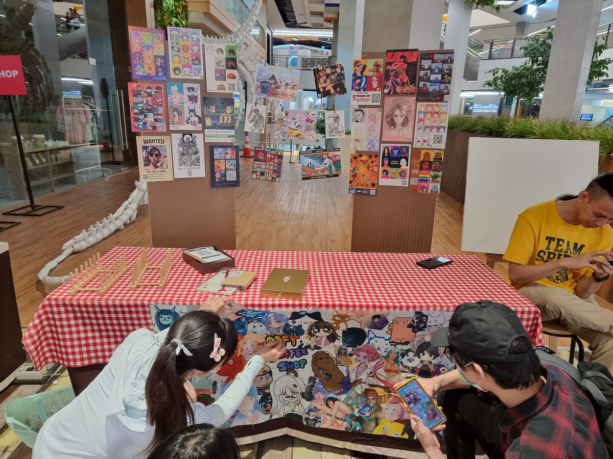 See u tmr #TheMoonNftShow  🔥

@ Seacon Square