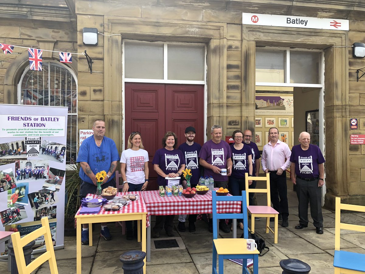 FOBS_Batley's tweet photo. Another wonderful #GGT @JoCoxFoundation @BatleyPoets #RememberJo this morning! Despite limited train service we had some lovely visitors who actually took the time to come by car! It was good to sit and chat and share our lives with new friends…..🚂💜 https://t.co/uSCIXAWsOB