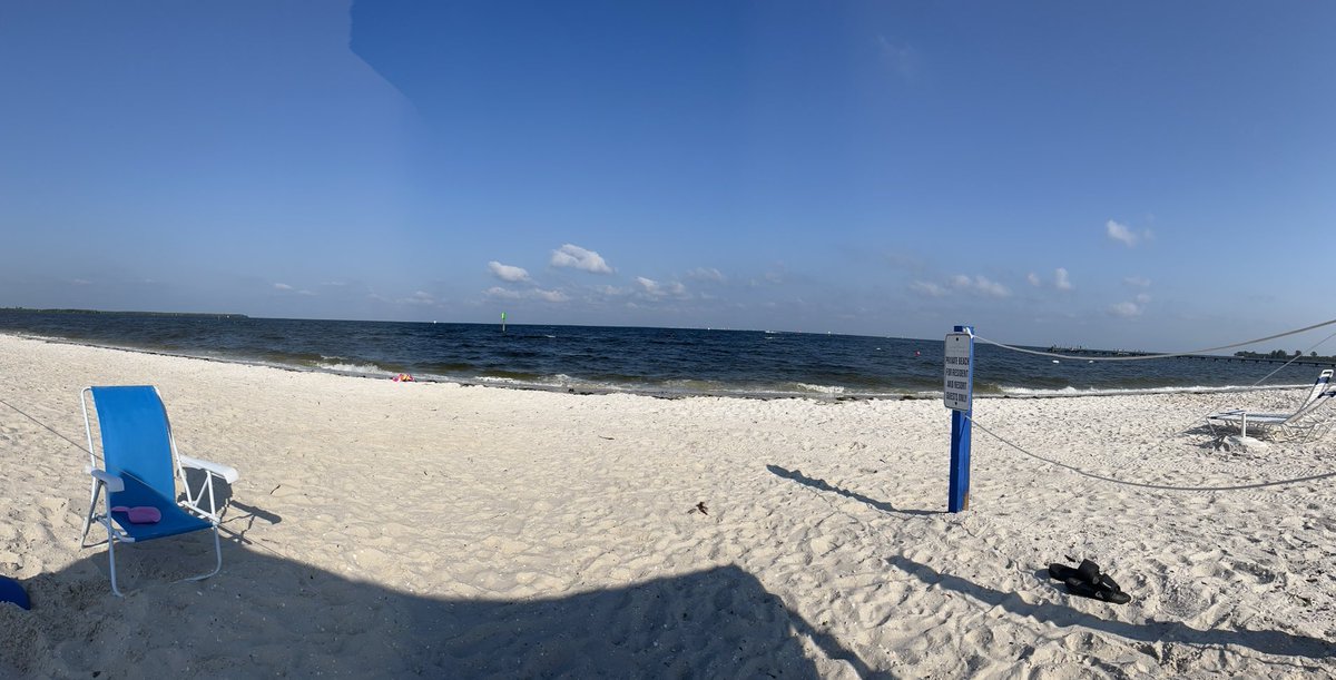 DrSampler's tweet photo. My view for the week with some of our best friends and our combined 14 kids. #RuskinFL https://t.co/wKI97tcHjW