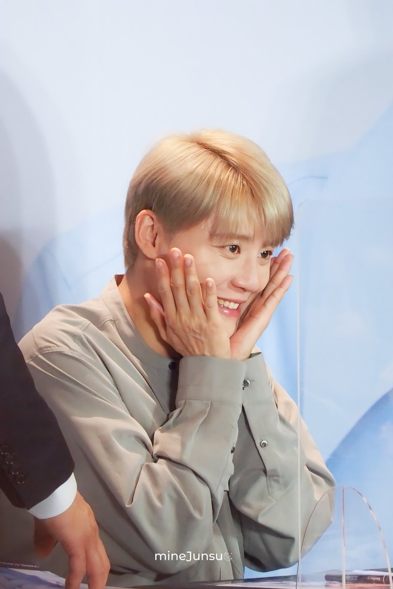 วอวอครัชออนยูวว์ tweet media