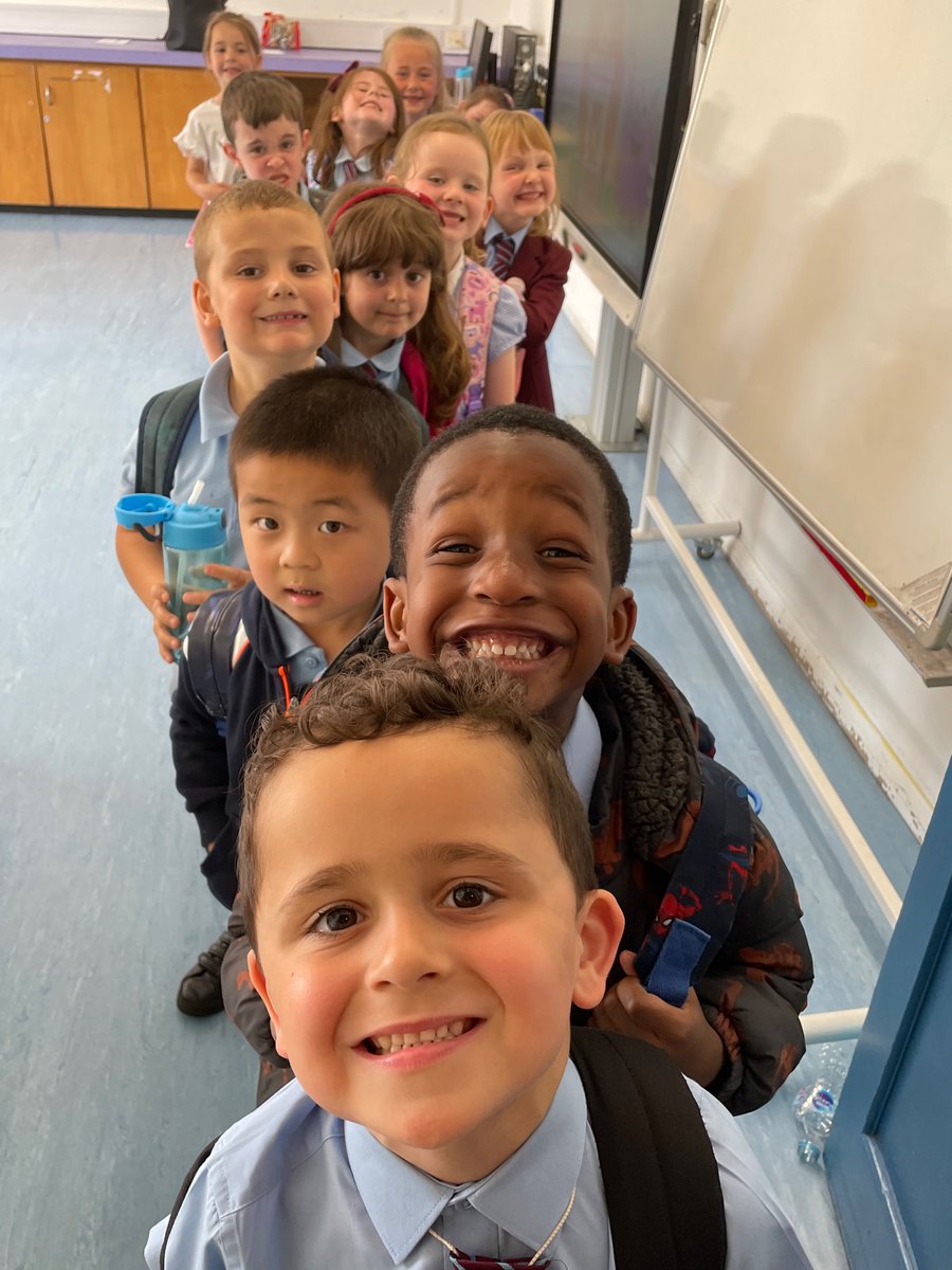 MissMSlaven's tweet photo. Ready for our Summer Holidays! ☀️ 😎

Thank you P1B for being the most wonderful class. I hope you all have a lovely summer holiday and a well deserved rest! @StTimothysG41 https://t.co/pMNYg6ll7R