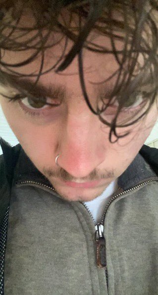 meatdownbeat's tweet photo. If Sebo has million fans I am one of them.
If Sebo has only one fan and that is me.
If Sebo has no fans, that means I am no longer on earth. If the world against the Sebo, I am against the world. Happy birthday Sebo :3 
#SebotwtSelfieDay (it’s also #sc200twtselfieday btw) https://t.co/fvSjapiXKK
