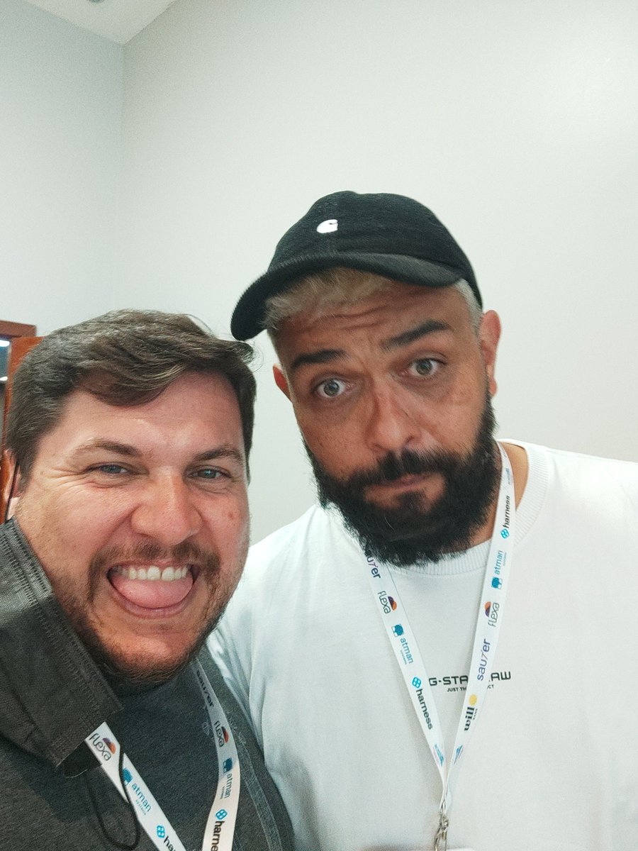 absbrandao's tweet image. Matando as saudades desse cara e morrendo de orgulho de tudo que ele tem feito pela comunidade. @badtux_ @LINUXtipsBR 

@devopsdaysvix 
#devopsdaysvix