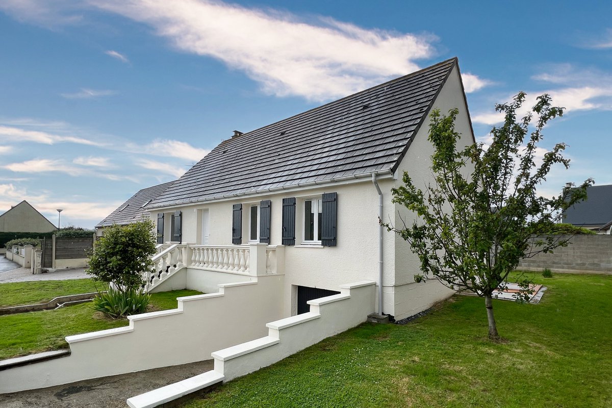 Bienvenue à #VASTEVILLE, Maison dans un village de La Hague. +/- 15 minutes de ORANO, EPR et NAVAL GROUP. 4 chambres, 1 SDB. Jardin Garage.
Lannonce complète : bit.ly/3NiMBih
#agence #immobilier #cherbourg