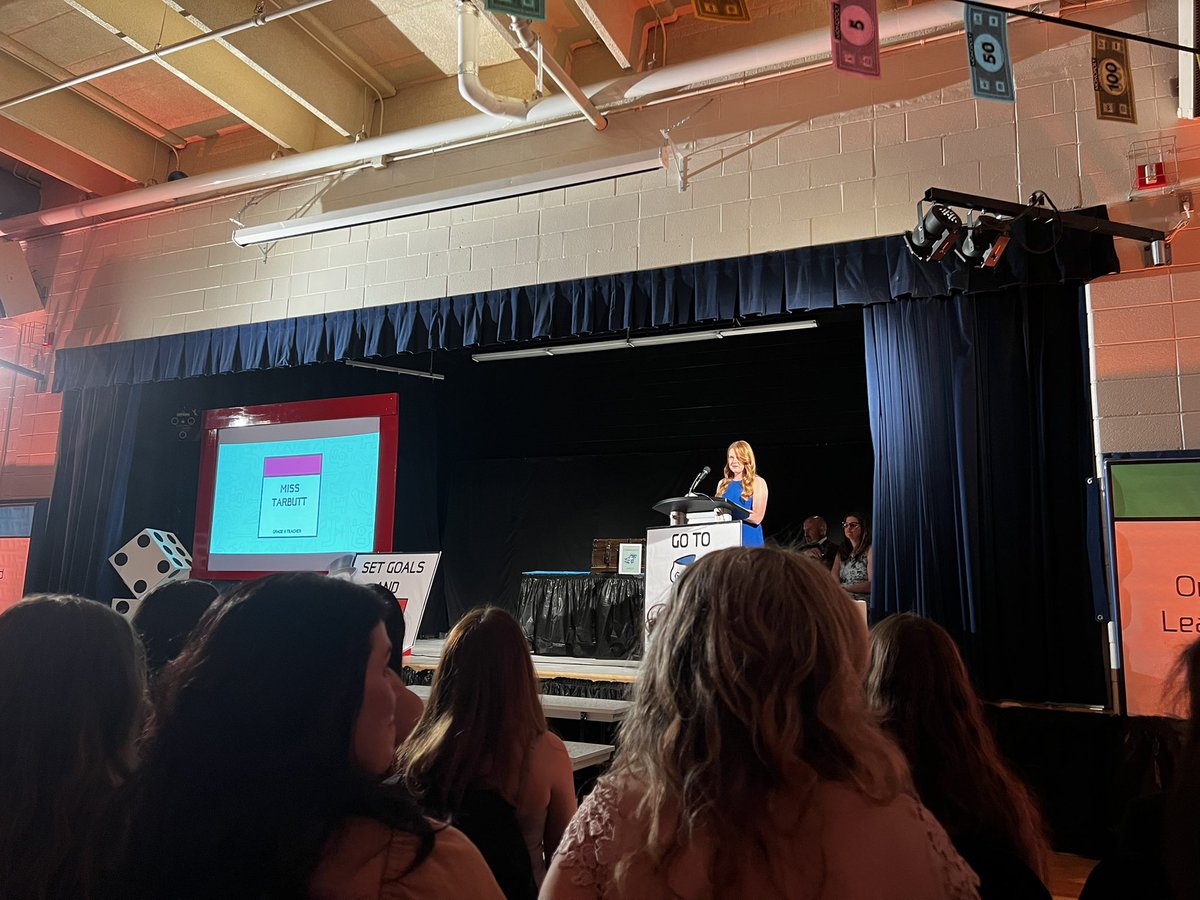 MissACipriano's tweet photo. Outstanding graduation ceremony at @AscensionHcdsb ! Your hard work paid off @MsTarbutt + grad committee 🎉🤍 https://t.co/LrcgtfhCiT