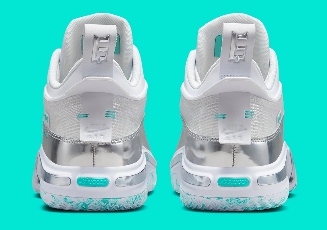 basshu2_com's tweet photo. Air Jordan 36 Low "Guo Ailun"
☑️AJ36のローカットモデルにメタリックシルバーのデザイン登場
🗓️海外2022年発売予定です。国内発売の際はお知らせします。
⠀
📸sneakernews
⠀
#バッシュ #新作バッシュ #スニーカー #新作スニーカー #nike #sneaker
#Jordan #jordan36 https://t.co/TzvJwVmVr5