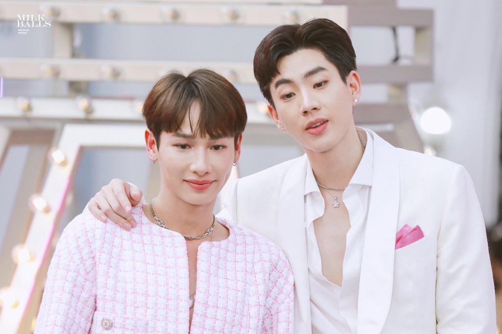 huanger0828's tweet photo. #LancomeHappinessTH
#ออฟกัน 

ขอ ให้พวกคุณมีความสุข💒✨ https://t.co/XSCDDI0muG