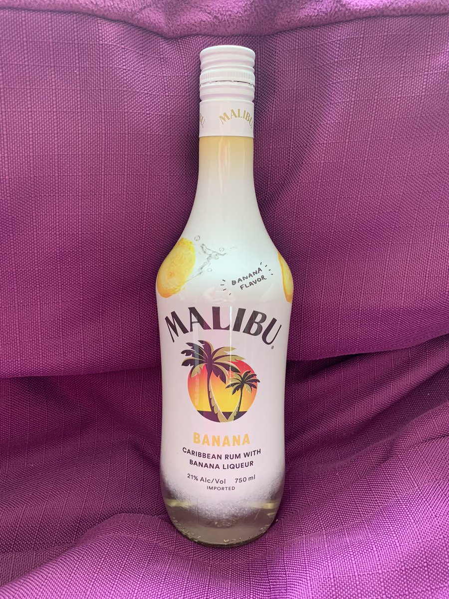 Spoilt_Kitty_'s tweet image. THIS!! 🤣🤣
Well, I had a bottle of Banana Malibu 🍌 for my birthday last weekend (yes, you heard/read that right, Banana Malibu), so it really has got my name on it, nom nom 🤣🤣

#fridayfeeling #tgif #fridayfuntimes