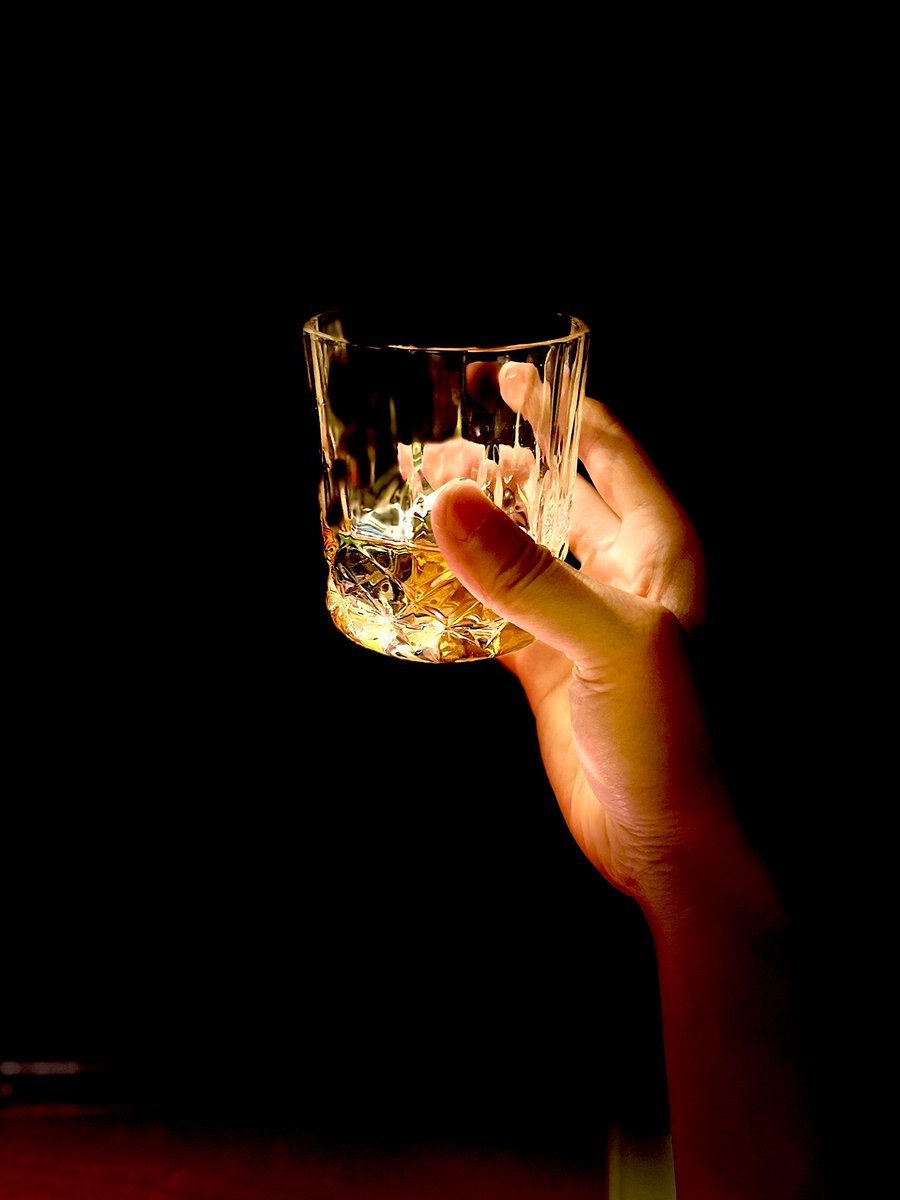 feidutiantang's tweet photo. Have a drink ！Friday night！ https://t.co/3xdjjNbqe7