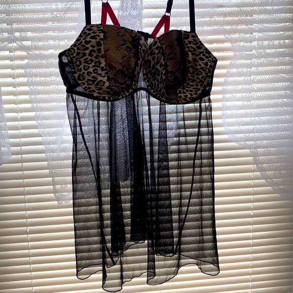 vadussa's tweet photo. So good I had to share! Check out all the items I'm loving on @Poshmarkapp #poshmark #fashion #style #shopmycloset #cacique #caribbeanjoe #rozali: https://t.co/nlbZEmFIVw https://t.co/0VWVqJfM5U