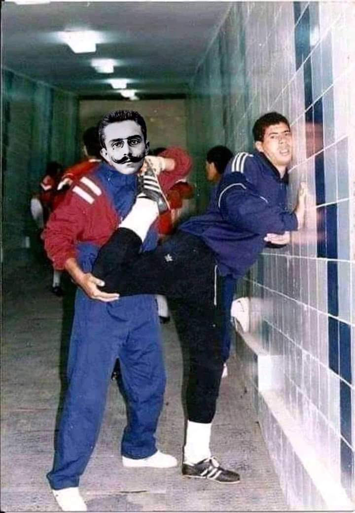 #اوقفوا_فتنه_شوبير_المزور

شخص قال أنا مزور واعترف بده قدام الشاشات 
شخص المكالمات الجنسية ليه على عينك يا تاجر 
شخص كل اللي بيعرف يعمله النفاق وقلب الحقائق 
شخص لا لديه امكانيات الإعلامي أو حتى يعرف معني المهنية