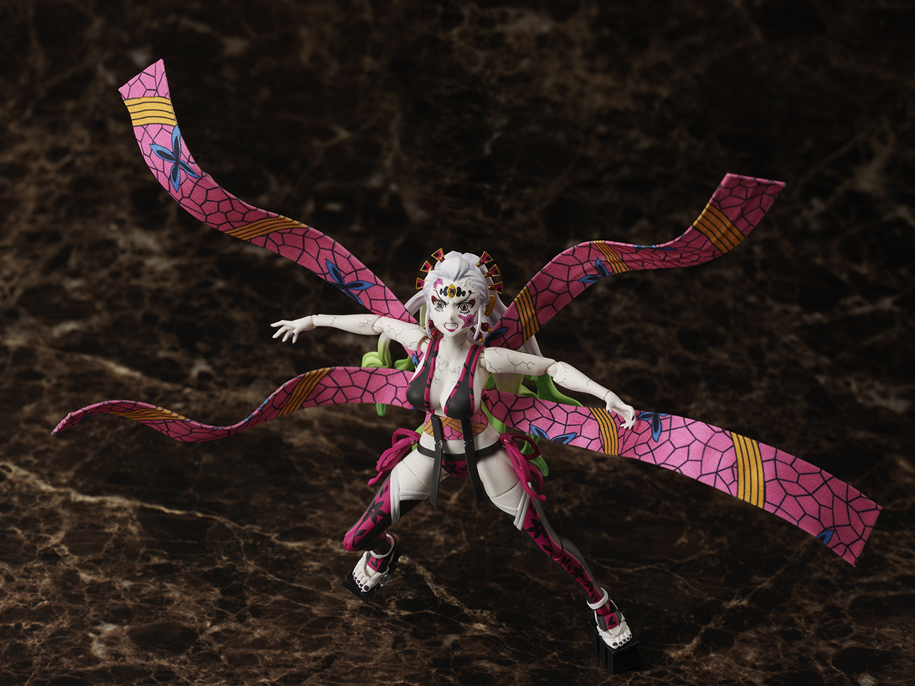 新品　未開封　鬼滅の刃 Buzzmod. 堕姫 フィギュア Amazon.co.jp: BUZZmod.（バズモッド）鬼滅の刃 堕姫: ミュージック