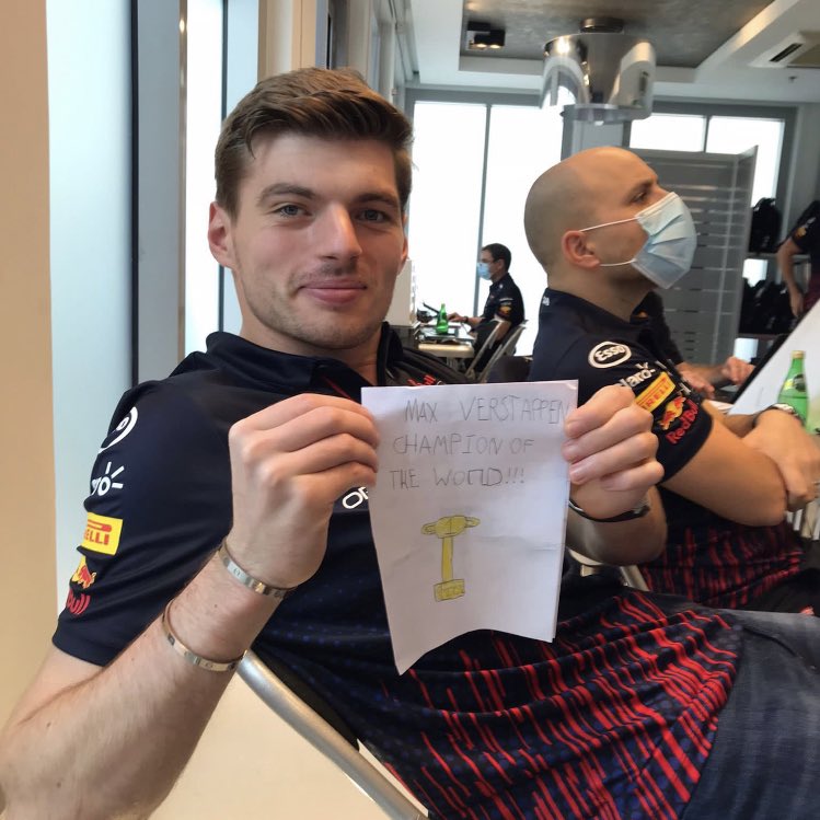 thinkermaxv's tweet photo. welcome, this is a safe place for max verstappen stans <3

tweet “@thinkermaxv where are my maxy?” for a comfort pic! https://t.co/C07hVe6a9N
