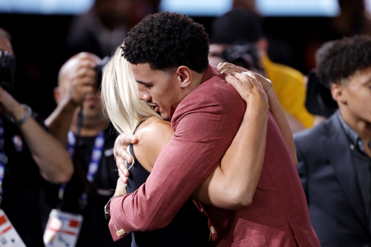 Our guy JD is headed to DC 👏

<a href="/WashWizards/">Washington Wizards</a> got a good one

#OnWisconsin x #NBADraft
