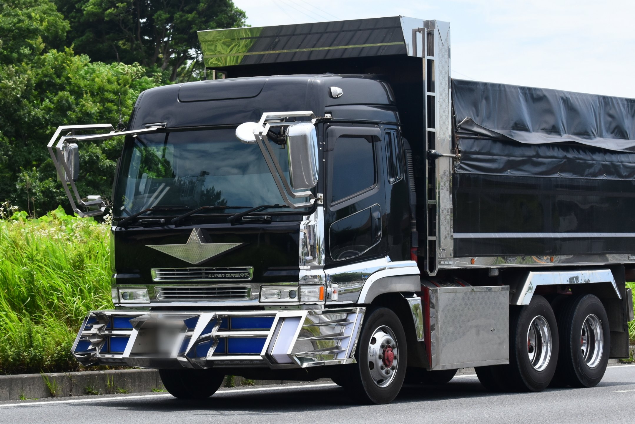 走る出会い物語石橋急行 デコトラ 仕事車 鉄道追っかけ隊 アイドル 車好き 今日黒砂陸橋でスライドしたかっこいいダンプさん ダンプ 仕事車アート デコトラ かっこいいぞ スパグレ 日野プロフィア T Co Jud0vuzmzy Twitter