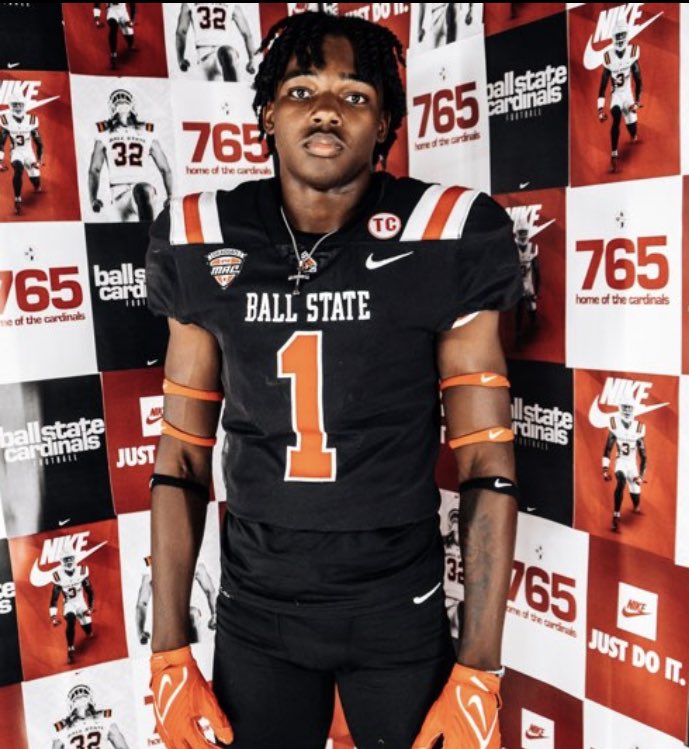 djfields0117's tweet photo. #AGTG COMMITTED! #GoCards https://t.co/rK42ybVCUb