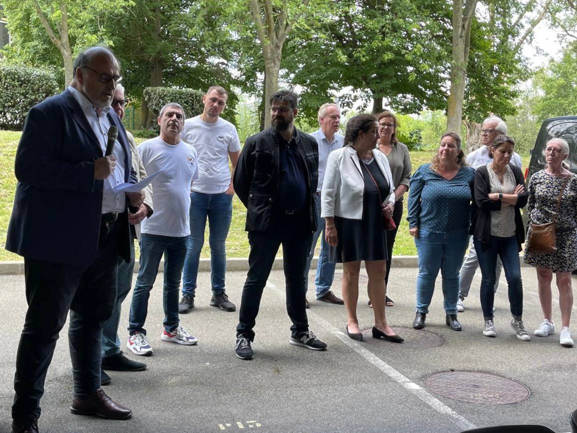 KARLOLIVE's tweet photo. Après 2 ans d'interruption, le barbecue annuel de la #Semap est de retour ce midi ! Un moment privilégié pour se retrouver avec toutes les entreprises du Technoparc et de Dynamikum qui contribuent au rayonnement économique de #Poissy ! https://t.co/jRl1aRU6vA