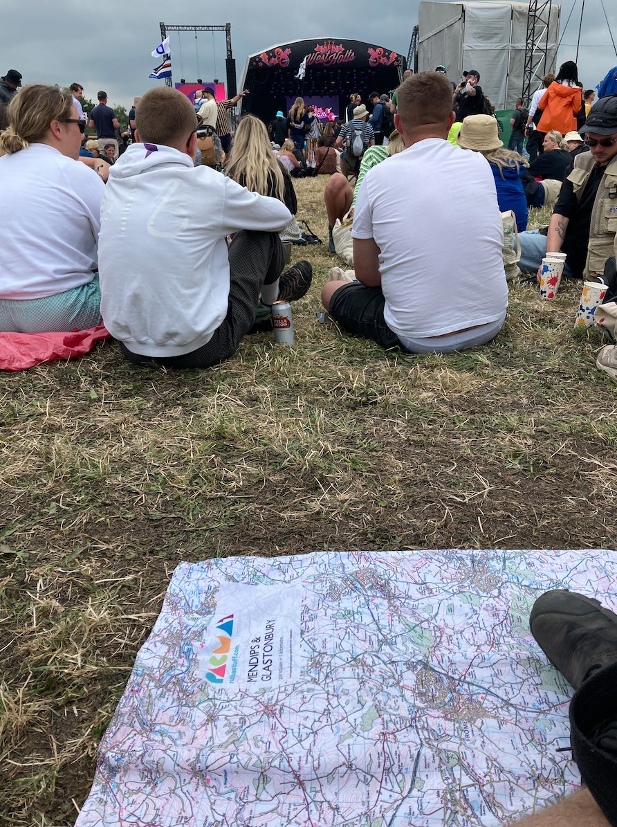 Rubbastuff's tweet photo. The wait.
GreenTea Peng, Glastonbury.

#Glasto #Glastonburyfestival #Festival #Glastonburyfestival2022 #glasto2022 #Lovemaps #OSmaps #OrdnanceSurvey #Festivalmap #GreenTeaPeng https://t.co/UqiwdCXdjQ