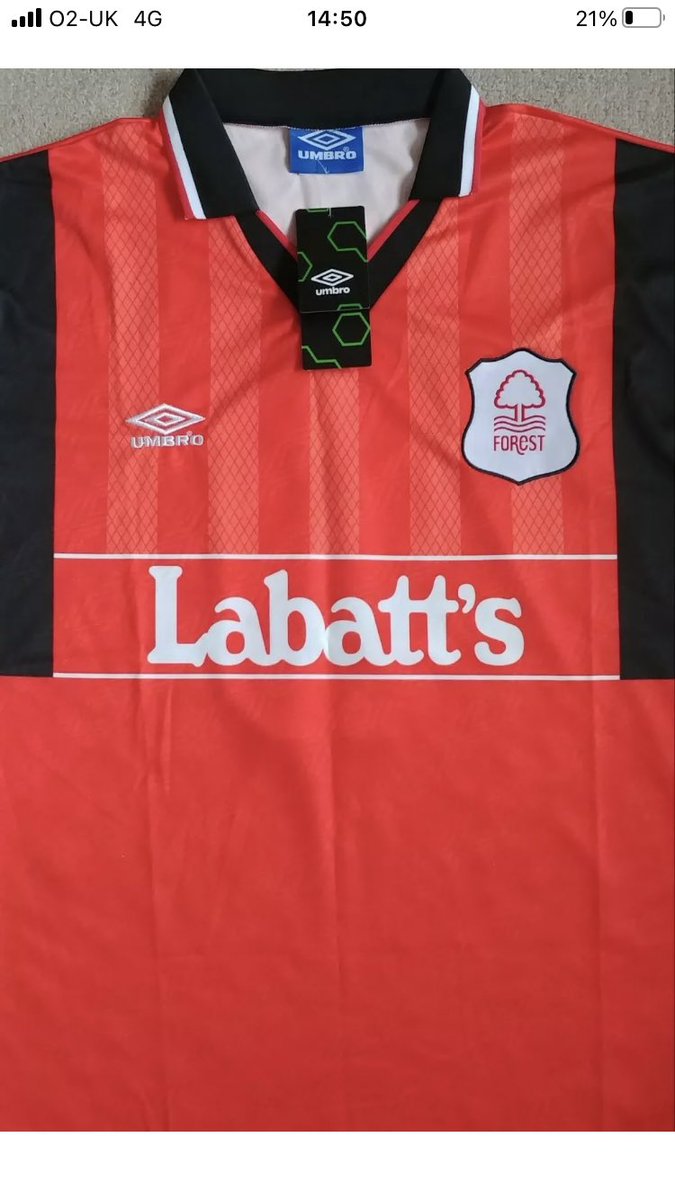 HamworthyUtdFC's tweet photo. ⚒GIVEAWAY⚒

As we approach the new season it’s time to bring back a #Hammers GIVEWAY. No catch, it’s just nice to #BeKind. Like us, they’ll be excited by their promotion, we’ve a 💯 signed @NFFC shirt by legend @chettle5. For a chance to win:

⚒Follow us 
⚒Retweet this tweet https://t.co/qpJiTOpsKN