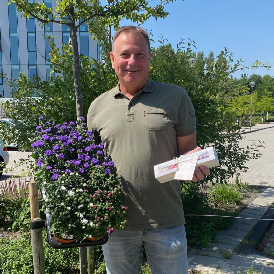 Pullposition's tweet image. De dubbelbloemige Aster serie Showmakers® van Royal van Zanten is aankomende maanden weer verkrijgbaar bij verschillende kwekers! Benieuwd wat Showmakers® zo uniek maakt? Je leest het in dit persbericht! 👇

pullposition.nl/persbericht-ee…