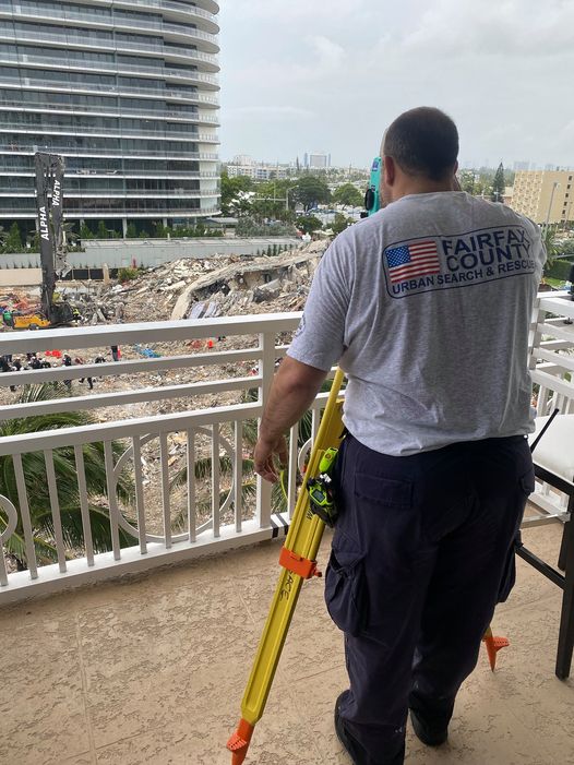 ffxfirerescue's tweet photo. Today marks one year since the #SurfsideBuildingCollapse in Surfside, FL. #FCFRD is thinking of the 98 people who lost their lives that day, as well as their family and friends. @VATF1 deployed three engineers and a canine search team to support operations. @fema https://t.co/C32HgaBF2r