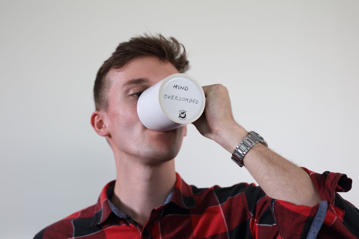hanaboso's tweet photo. V pátek už to často ani kafe nezachrání. 🤯
A dokonce se nám povedlo rozbít Jiru. (Nebo to je snad její vlastnost? 🤔)

#TGIF #mindoverloaded #hanabosopeeps https://t.co/9HC8x0Zg3f