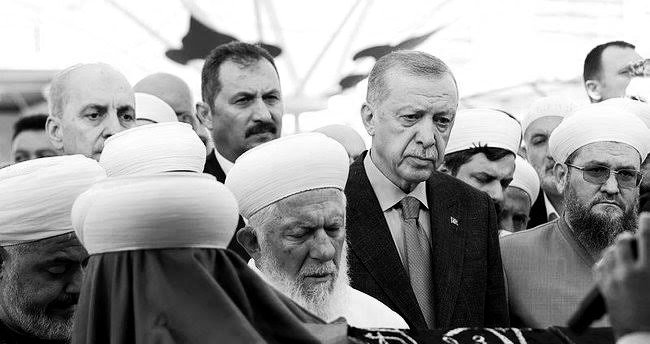 _monptit's tweet photo. Vefanın adıdır ERDOĞAN..

#MahmudEfendiHazretleri https://t.co/ap9BYYrtbM