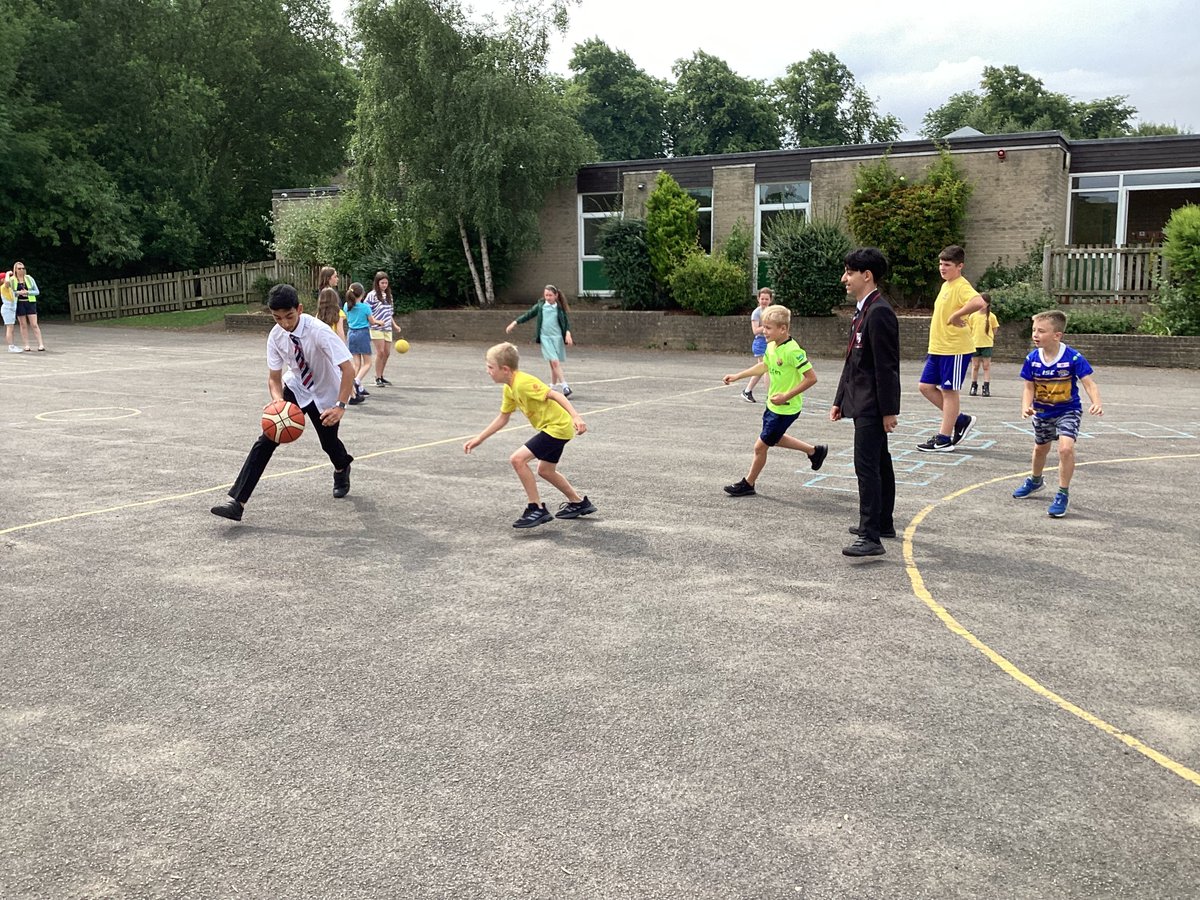 Pool CE Primary Sch tweet media