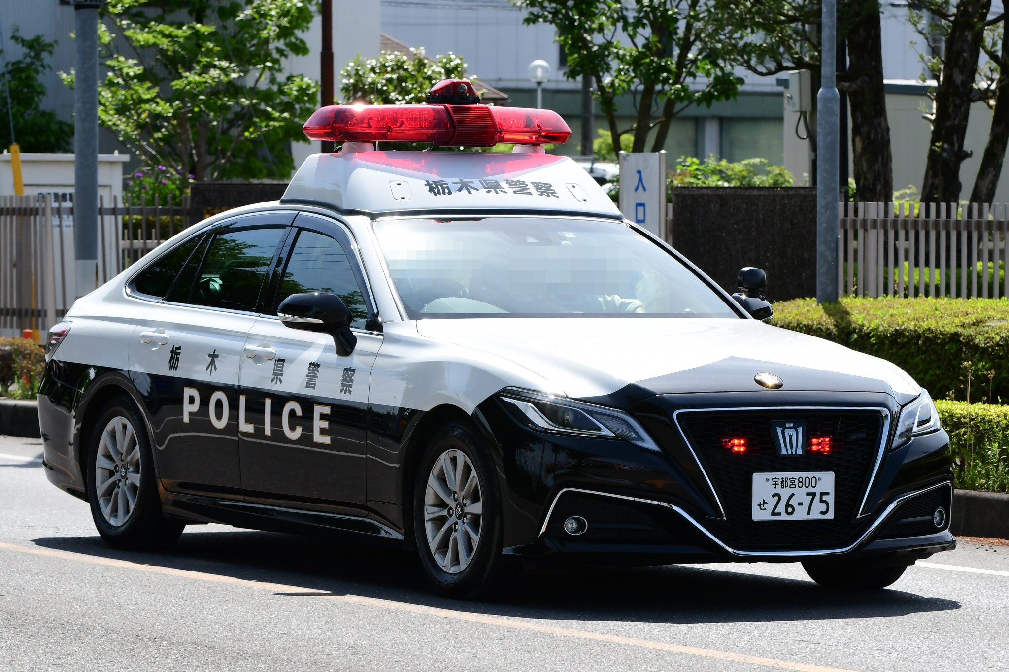 パトカー 画像ギャラリー | 九州最後の「セドリック」パトカー退役へ 佐賀