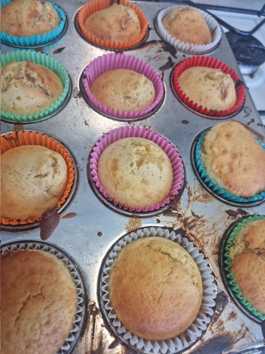 HeNewbattle's tweet photo. 🇪🇸 Senior Spanish class making Madelana de Nutella this morning, translating the recipe from Spanish to English. Well done everyone they looked great. @missreedspanish 
@languagesNCHS @MrMillarPE @NewbattlePE @newbattlehigh https://t.co/FCRGgJJ1pF